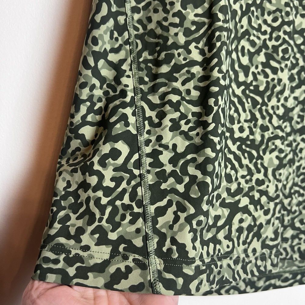 Athleta Ultimate Train Tee Olive Green Camo Sz XS - Picture 4 of 11